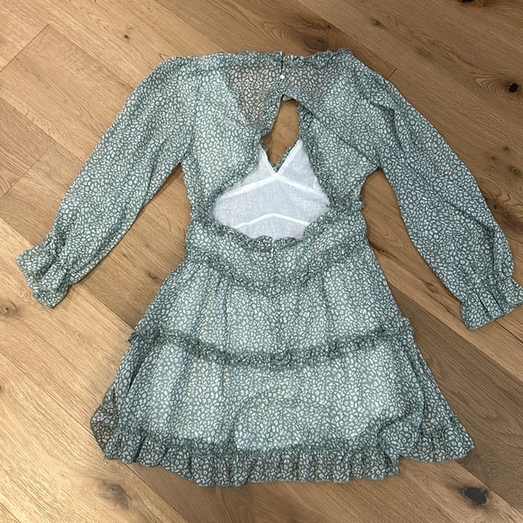 Dress with open back - Picture 2 of 2